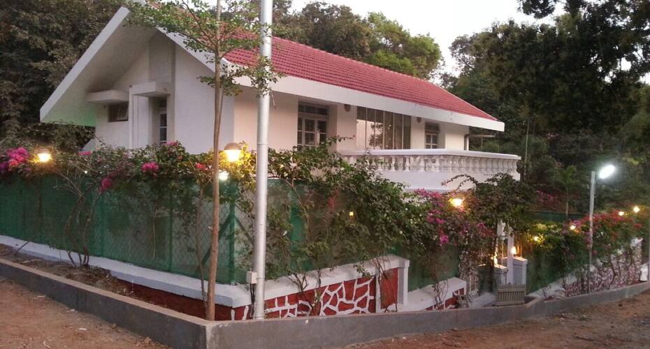 Mount Diamond 4 bhk private pool villa, Lonavala 3
